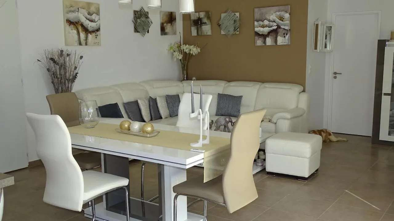 Chambre d'hôtes dans Villa Diane La Londe-les-Maures 0*,