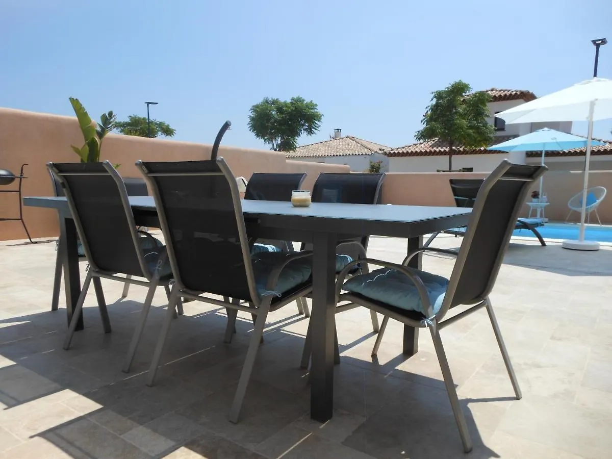 Chambre d'hôtes dans Villa Diane La Londe-les-Maures 0*,